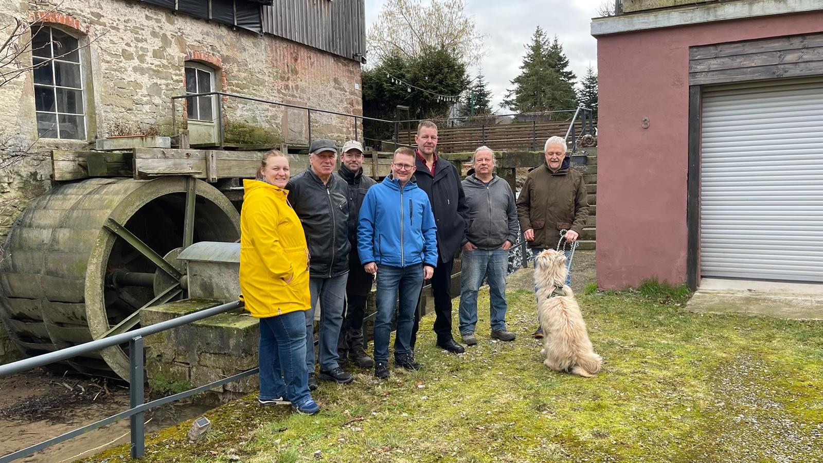 UKB besucht Familie Pieper in der alten Mühle in Langenholzhausen