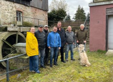 UKB besucht Familie Pieper in der alten Mühle in Langenholzhausen